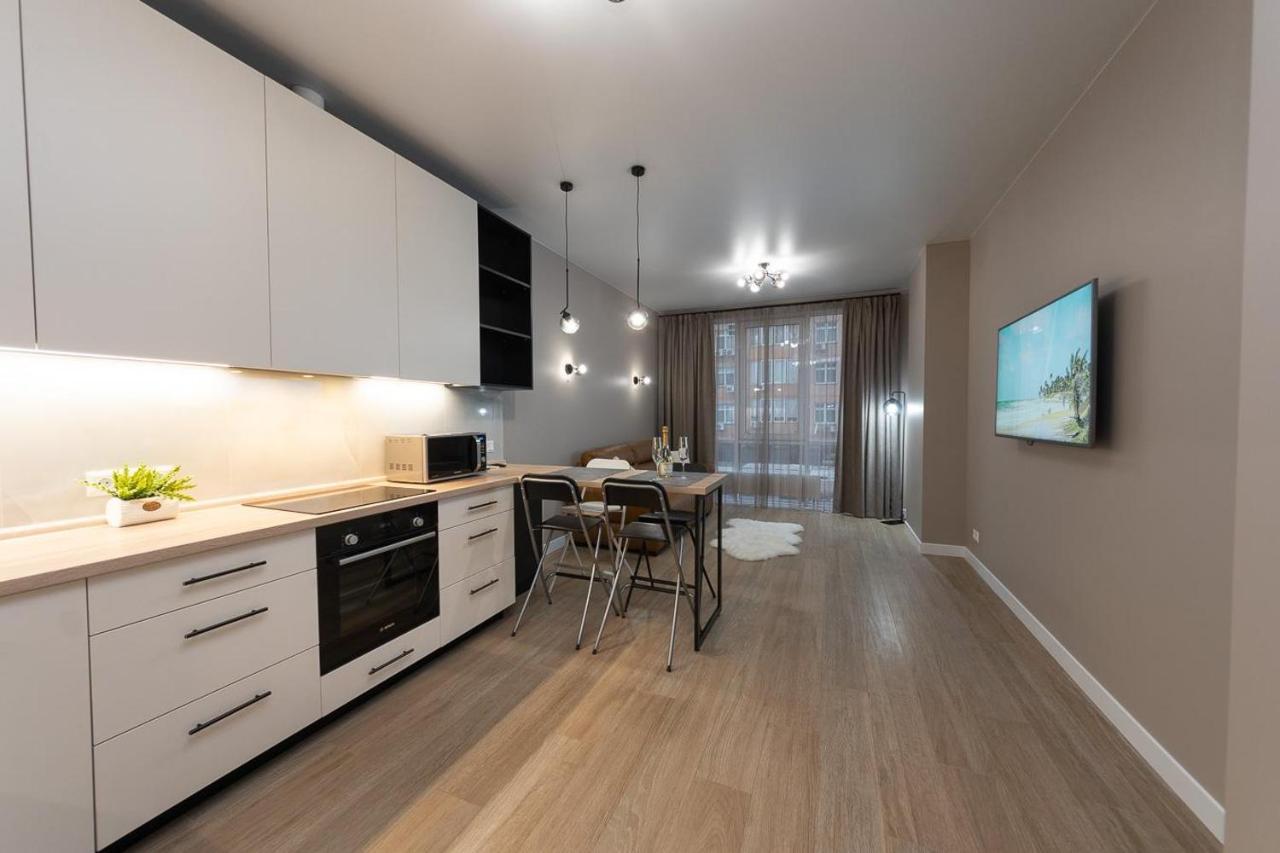New Modern Apartments. Metro Minskaya Kiev Exterior foto